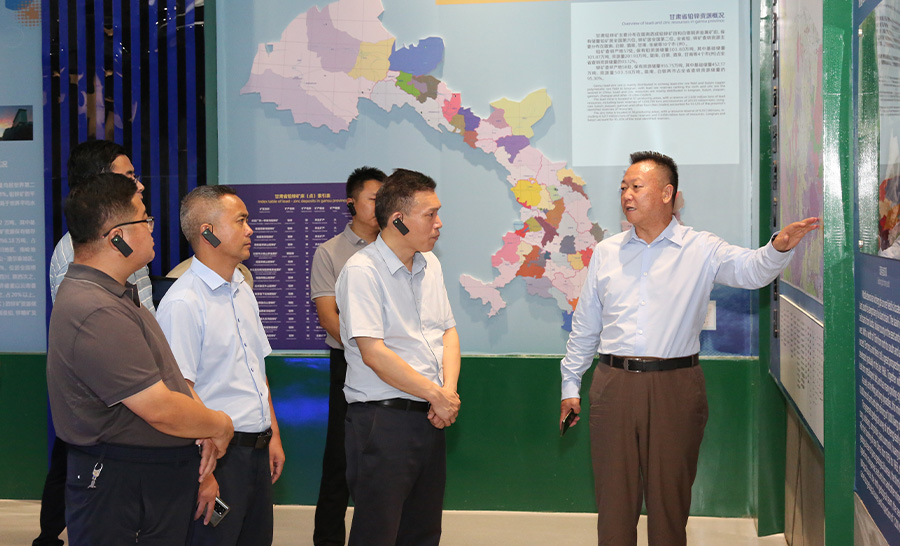 10.3-2022年08月，省科技廳副廳長牛振明蒞臨金徽股份指導(dǎo)工作。.jpg