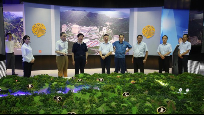 省人大常委會(huì)黨組書記、副主任王璽玉一行蒞臨金徽股份視察項(xiàng)目建設(shè)工作